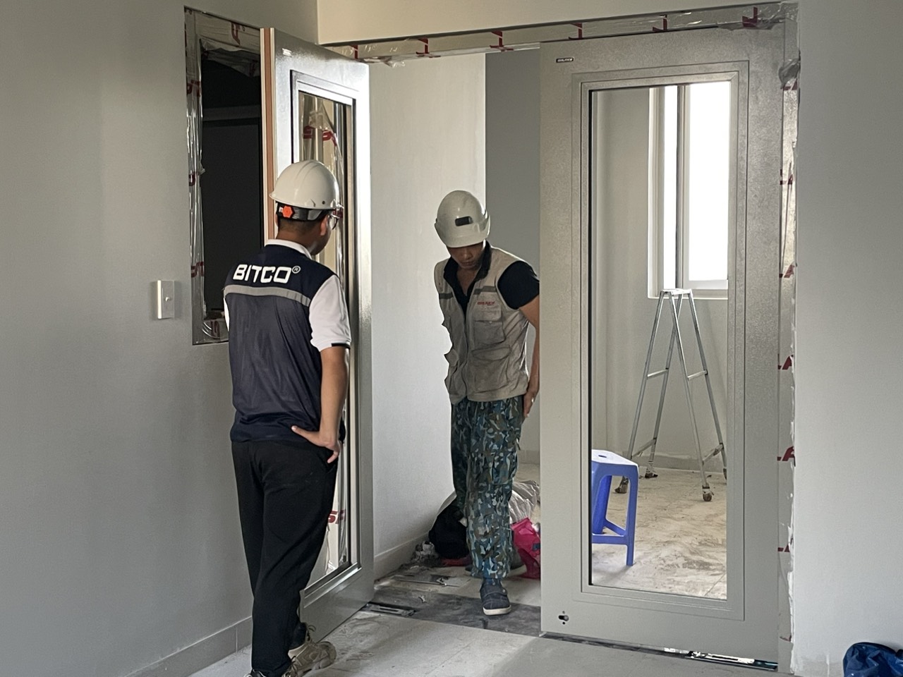 cửa thép chống cháy 2 cánh